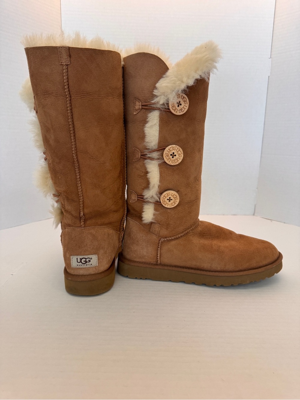 UGG Bailey Button Triplet II Chestnut Tall Sheepskin Boots Women’s Size 10
